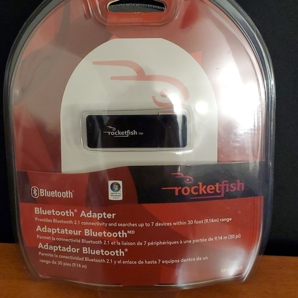 Bluetooth Adapter | Rocketfish - Picture 1 of 4